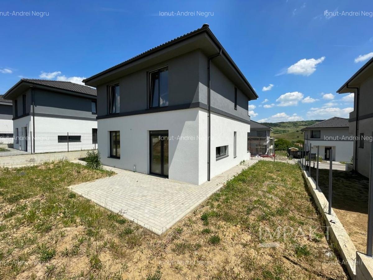 Casa individuala de vanzare intr-un complex nou din Corusu! - 3
