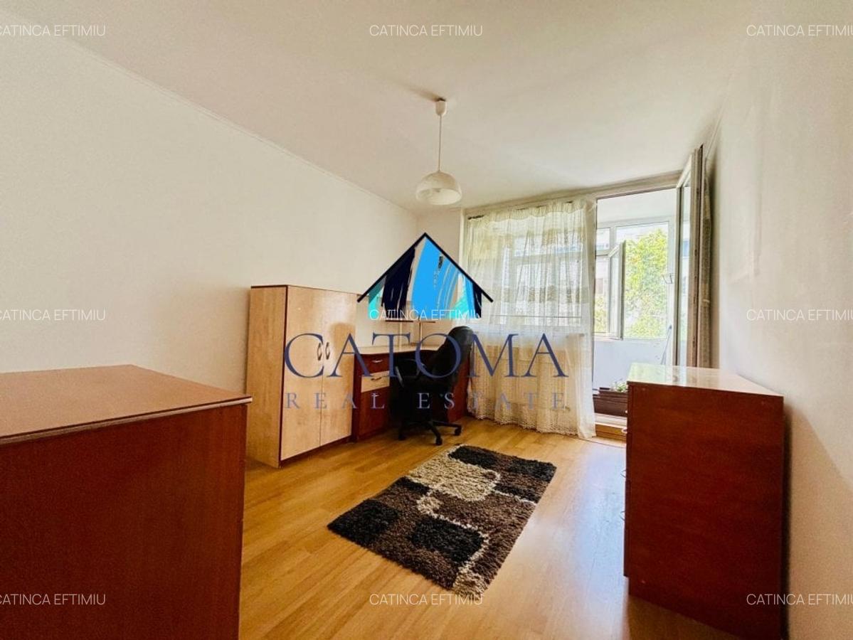 1 Decembrie | Centrala proprie | Etaj 1/4 - 9