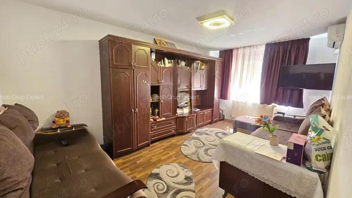 Apartament de vanzare in Galati, Micro 17 - 2 camere, 51 mp - 1