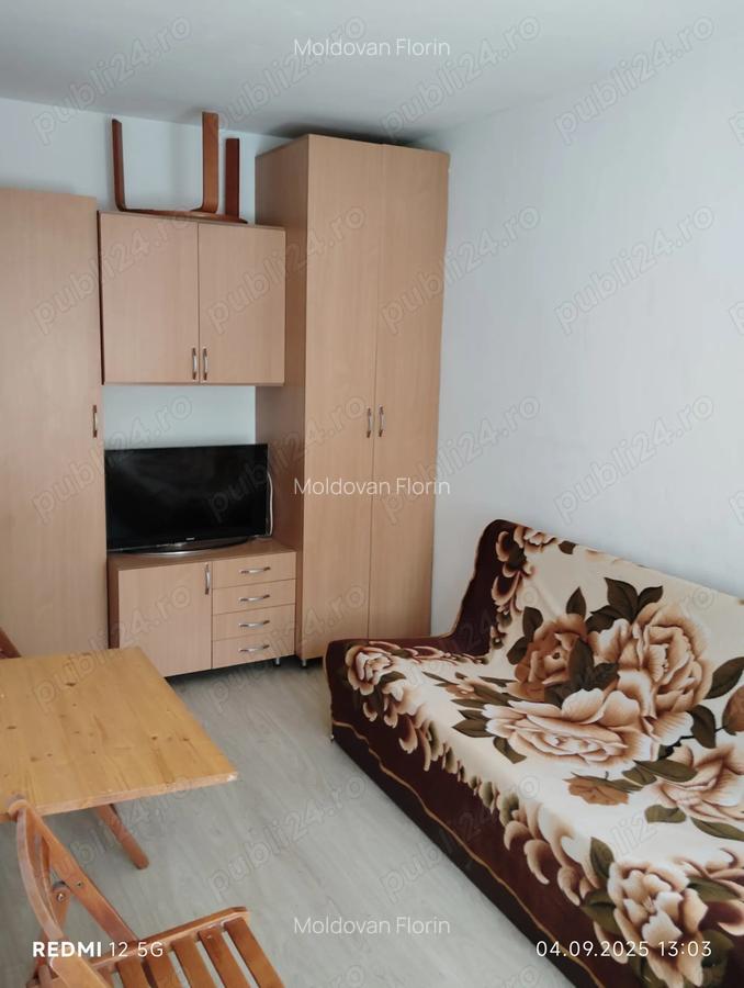 Inchiriez garsonieara Pia?a Re?i?a - 6 Inchiriez garsonieara Pia?a Re?i?a - 6