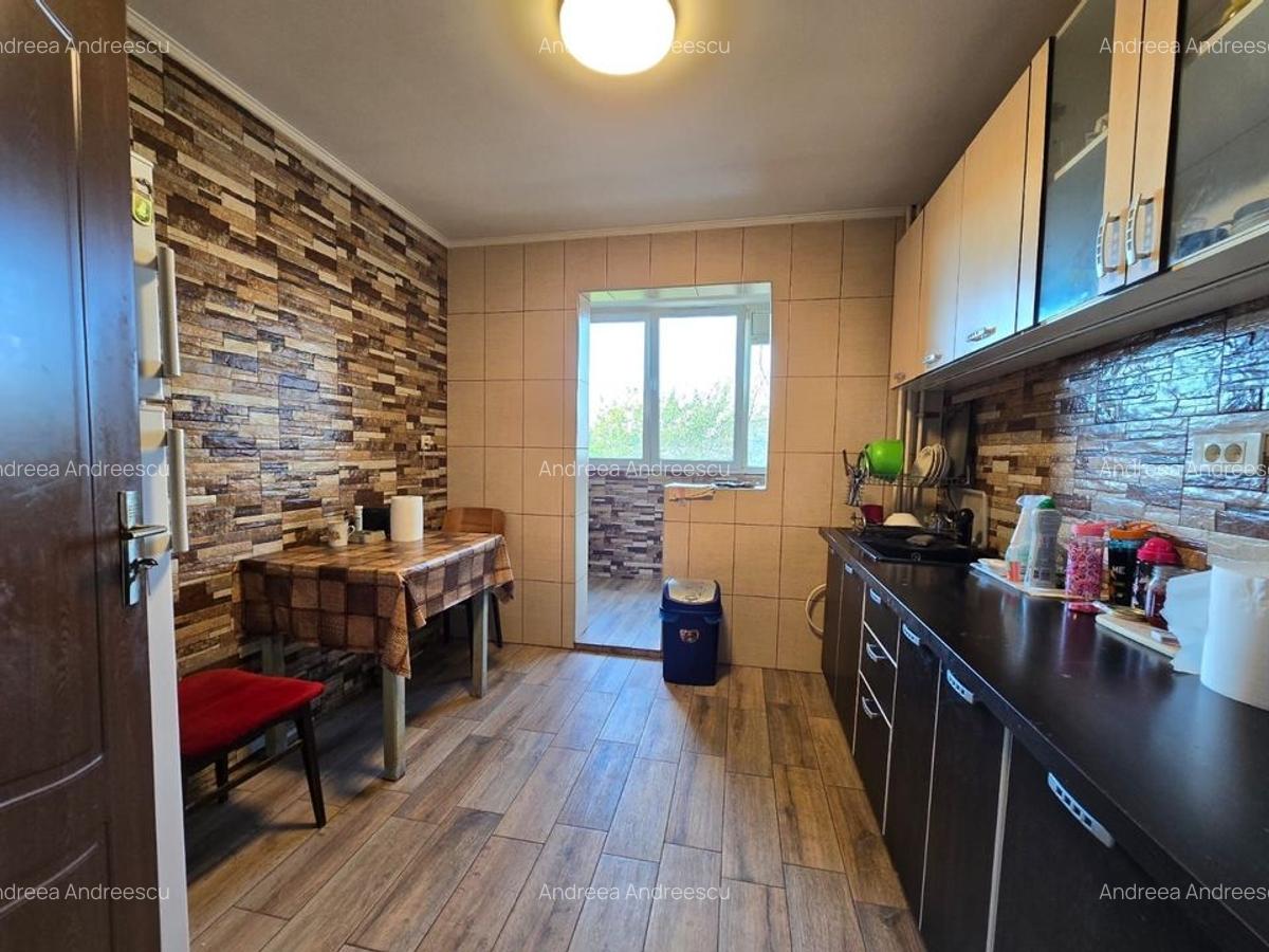 3 camere ctie 1981 mobilat utilat liber Brancoveanu - Luica - 3