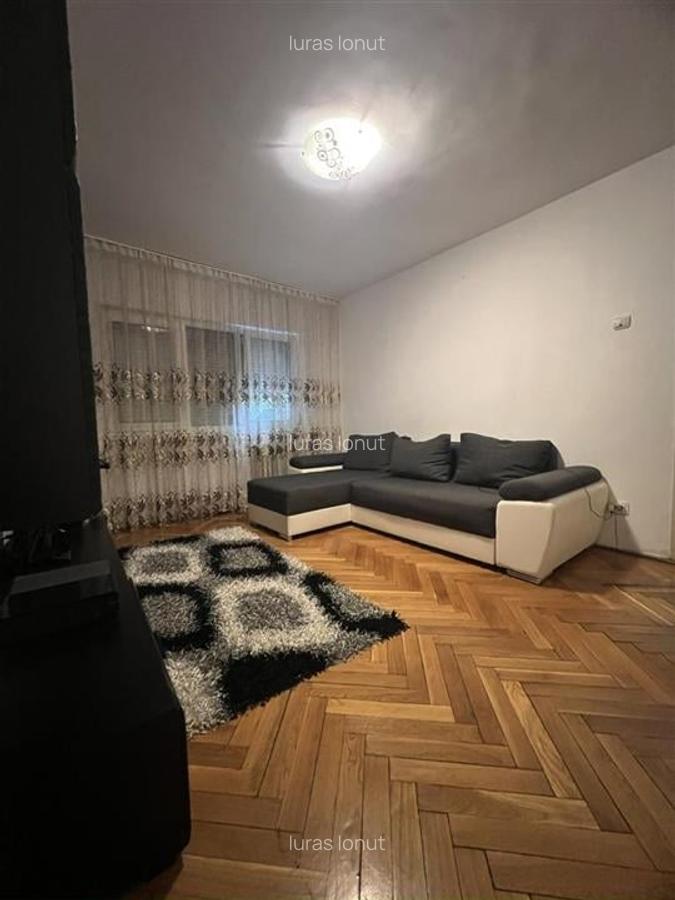 Apartament cu 3 camere semidecomandat în Iosia - 2