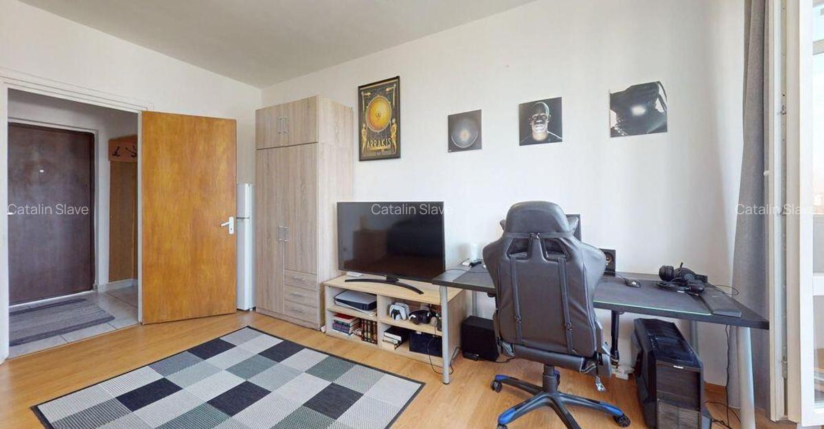 Garsoniera renovata - stradal pe Calea Vitan - Mihai Bravu - 11