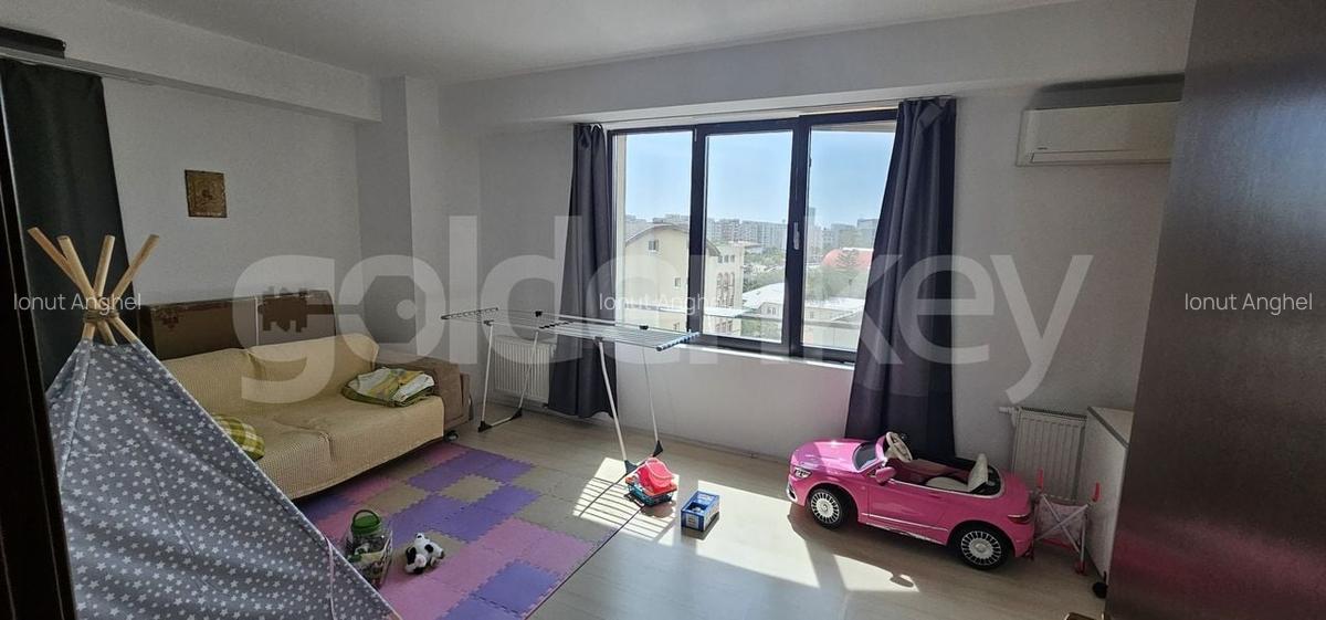 Vedere panoramica | Apartament generos cu 4 camere, 3 bai | 230mpc - 12
