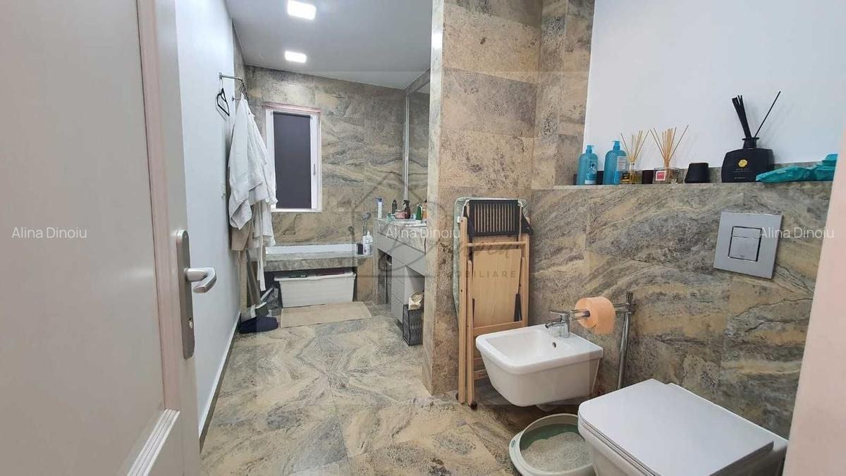 Apartament 4 camere Damaroaia I  147 mp utili I 2 parcari incluse - 4