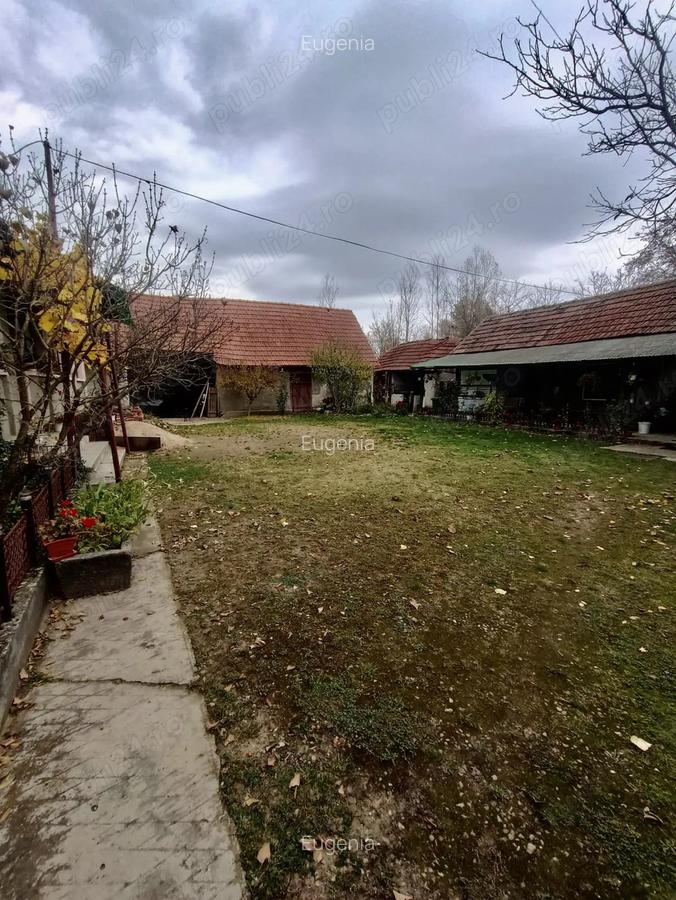 OPORTUNITATE! Casa + teren de vanzare in Sacadat (Bihor) - 2