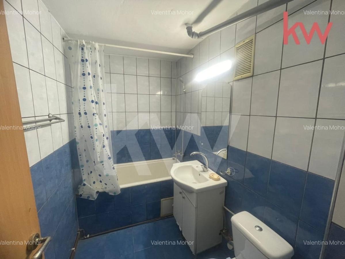 Apartament Decomandat 3 Camere, 1 Mai, Ion Oblemenco - 6