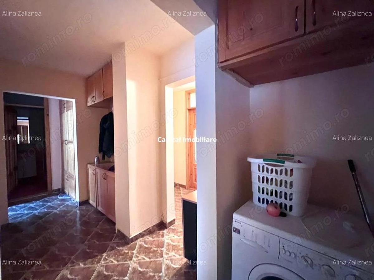 Apartament spatios ,decomandat 4 camere, etaj 2, Re?i?a. - 8