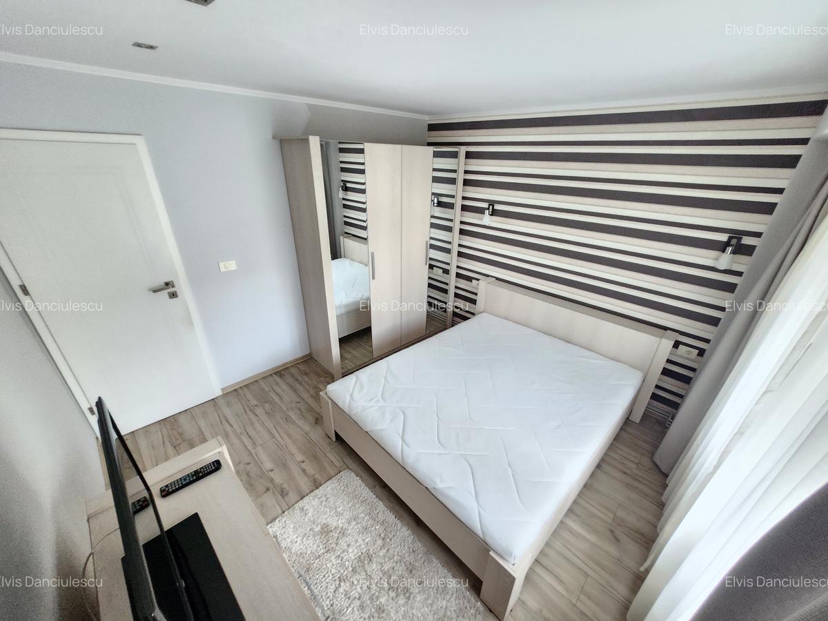 2 Cam-Aradului-3 Min Iulius Town--Mobilat-Centrala-Balcon--Aer conditionat-56 MP - 12