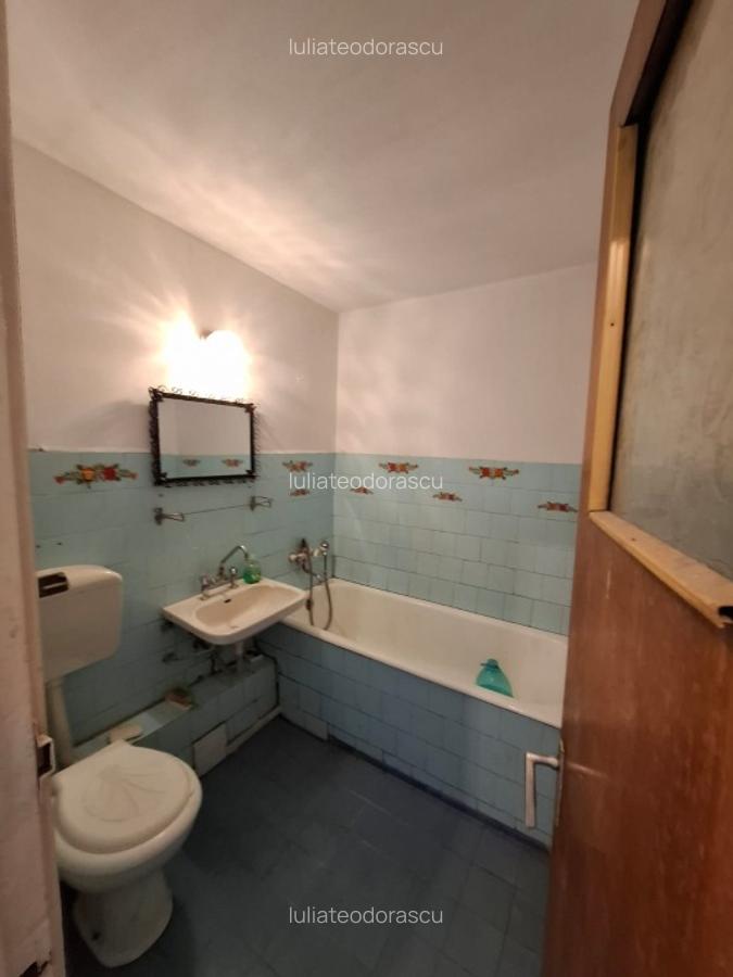 Vând apartament 3camere Drumul Taberei,strada Brasov - 6