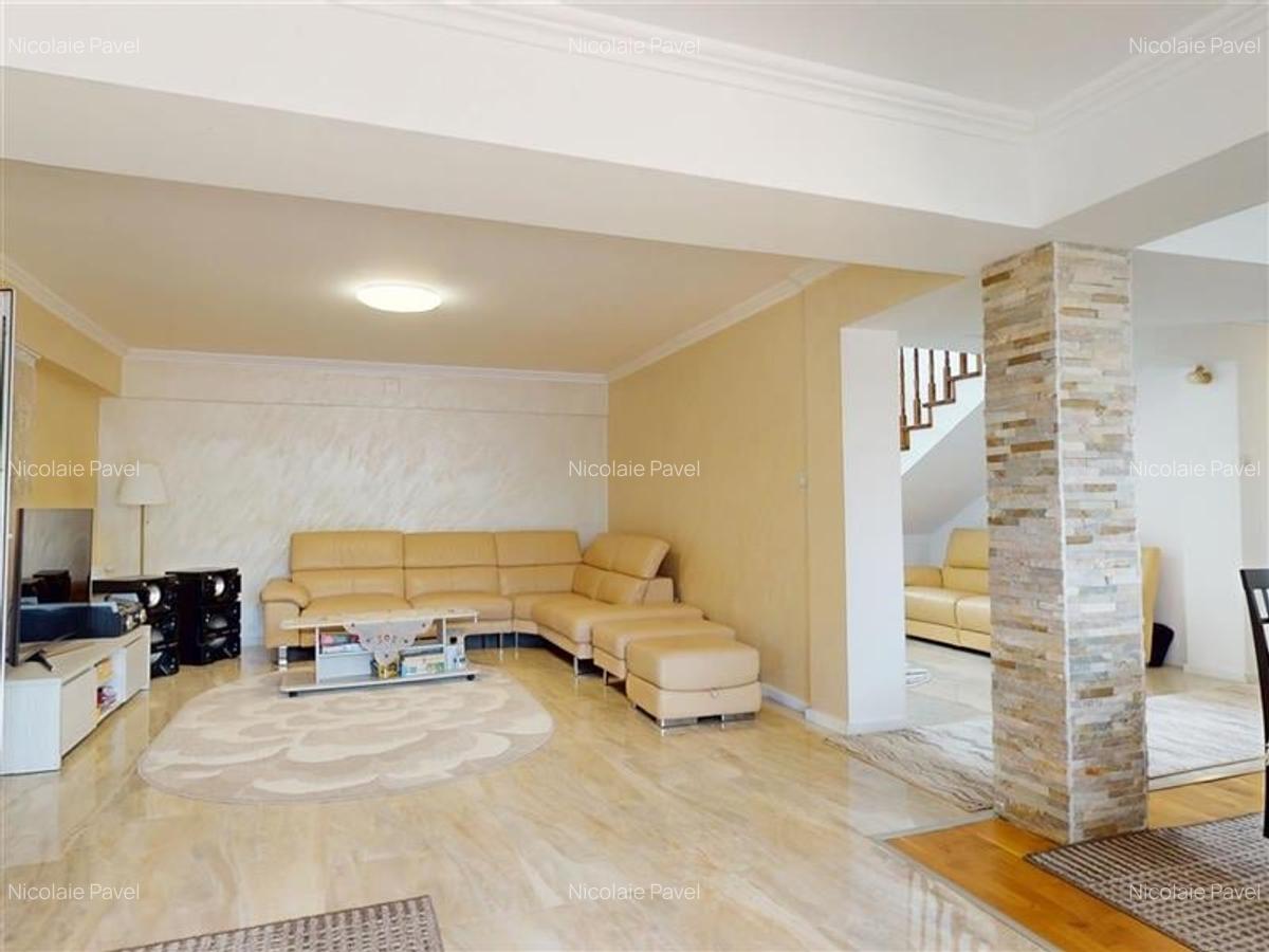 Casa mobilata, accesorizata, luminoasa, vedere munte, zona verde - 26