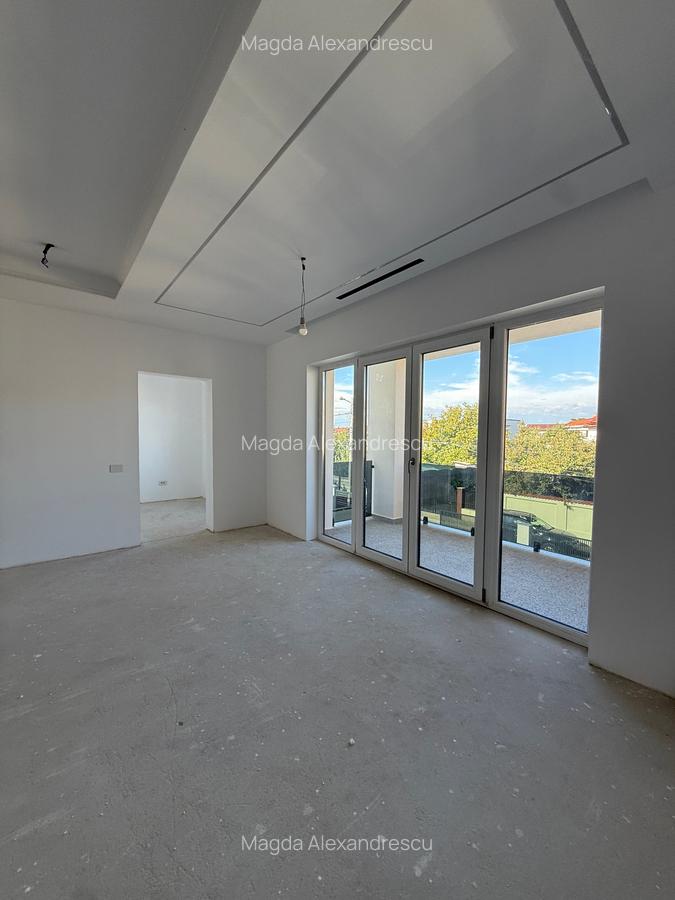 VILA 5 CAMERE - PIPERA - GRADINA - COMISION 0% - 6