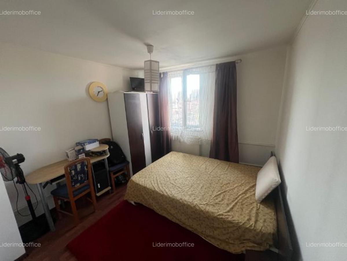 Vanzare apartament 2 camere Lujerului Piata - 4