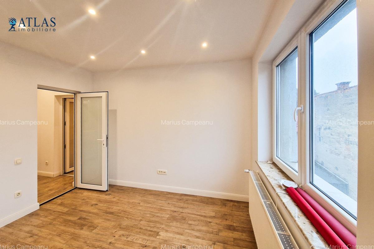 Ultracentral, destinatie birouri, 3 camere, 2 bai, parcare, luminos, renovat - 9