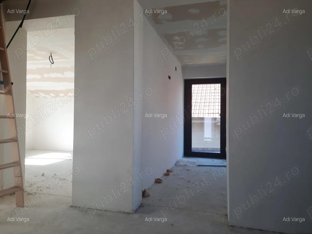 Casa de vanzare sinmartin cartie Lotus - 7