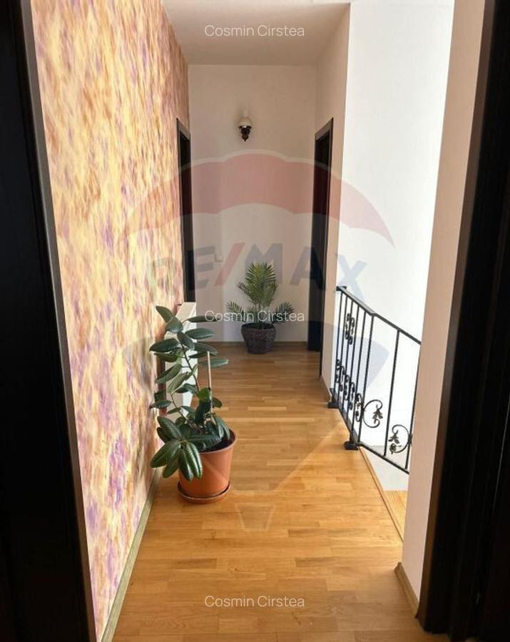 DE VANZARE Casa / Vila cu 4 camere Berceni - 1
