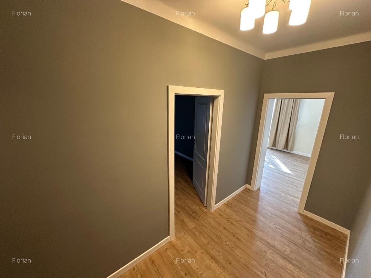 Vand apartament 2 camere, decomandat, zona centrala f linistita! - 1