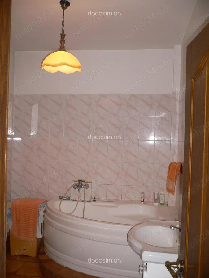 Vand vila deosebita in Voluntari cu teren 2450mp - 5