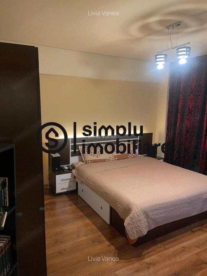 Garsoniera decomandata -Rovine - 1