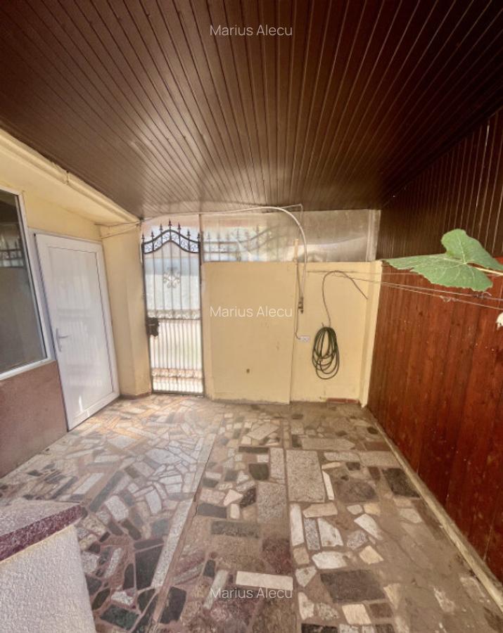 Casa de vanzare Frumusani - Spatiu Comercial la Parter - 25 - 17