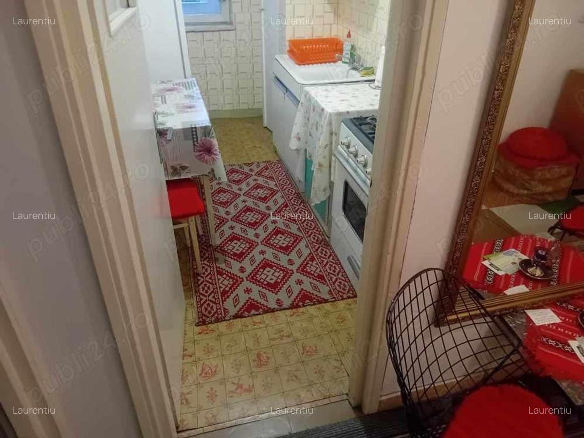 Ap 4 Cam Ultracentral 77mp etaj 2 decomandat 2 bai luminos vedere mixta hol lucuibil - 12