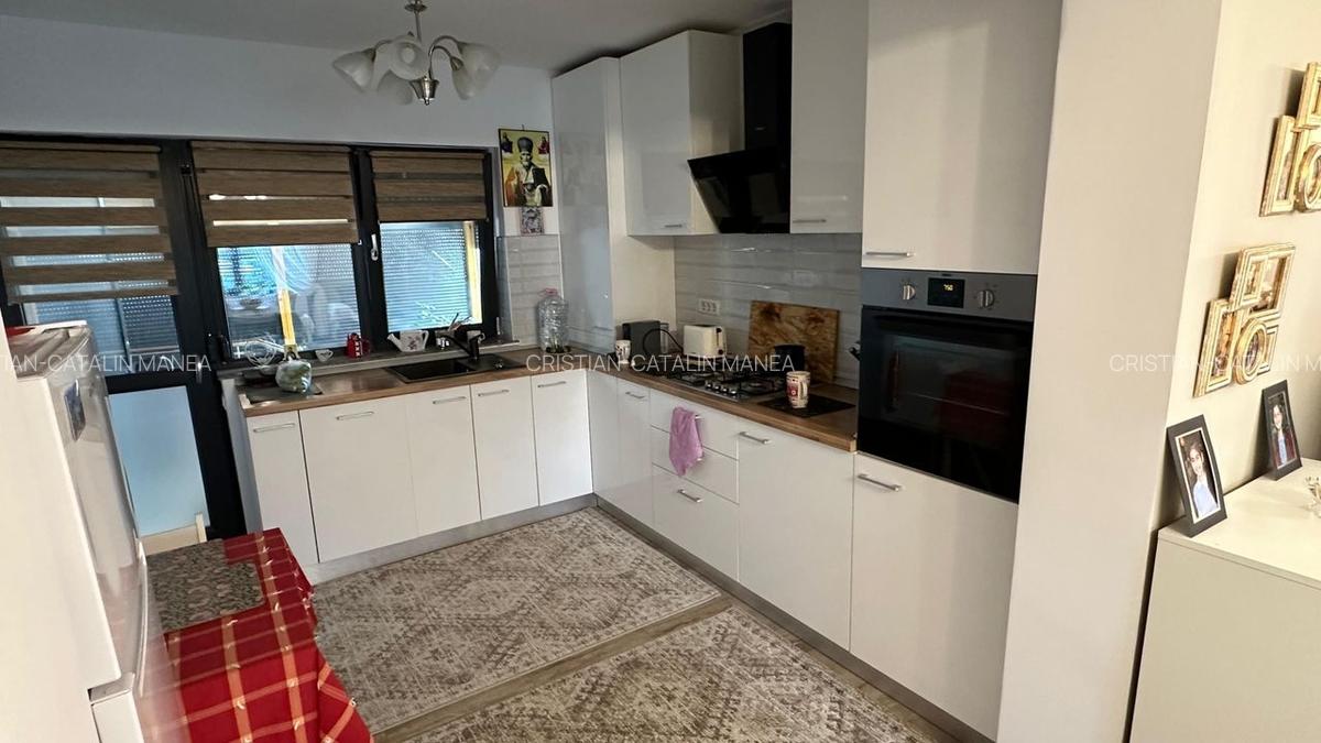 Vila modernă  în Lumina – complet mobilată și utilată - 9