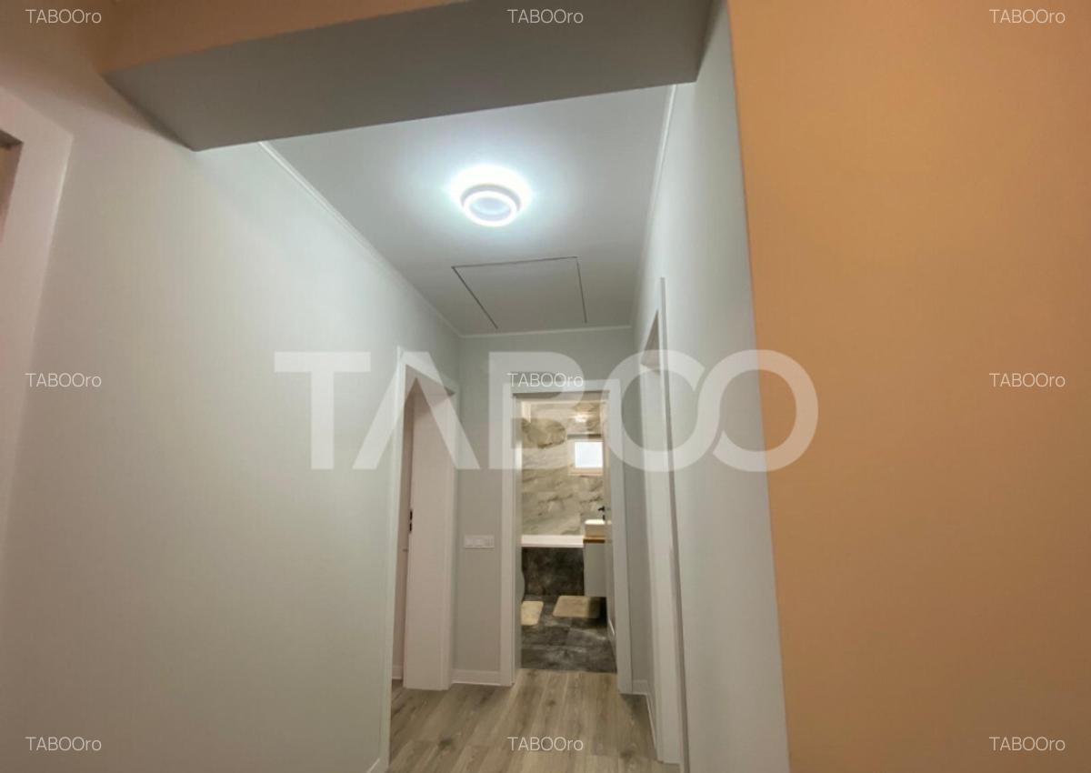 Casa tip duplex complet utilata singur in curte cu loc de pa - 31