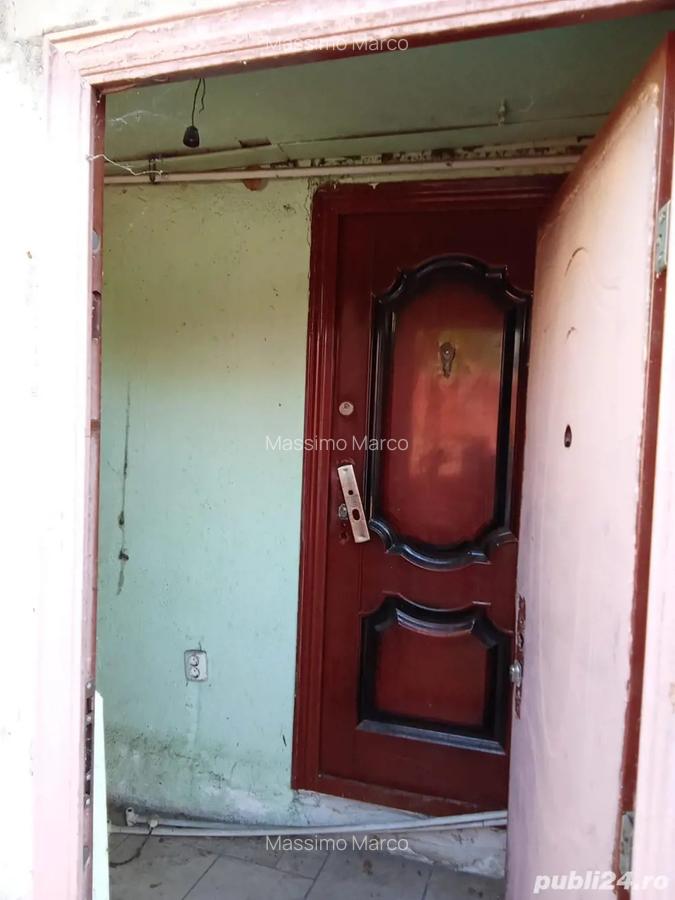 Vand casa la curte - 6