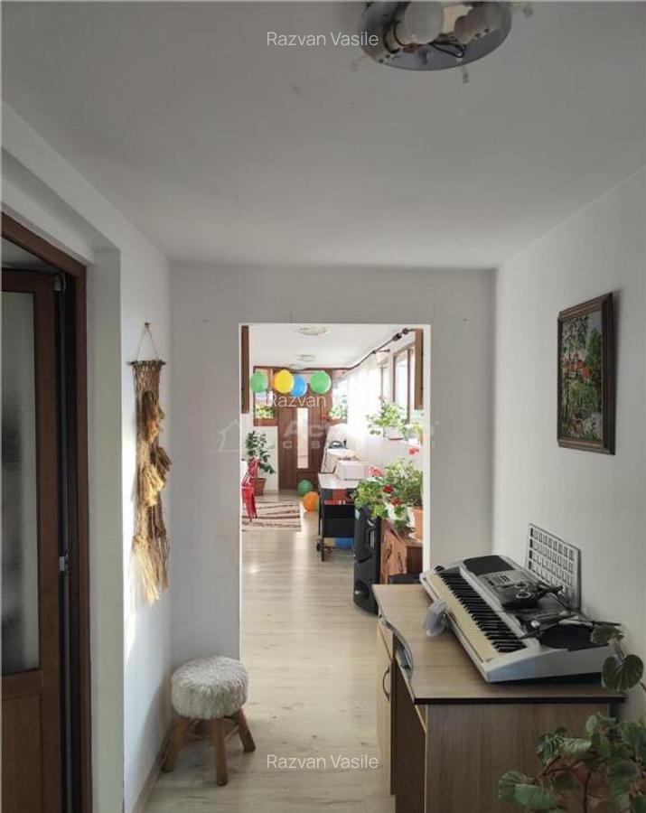 3 CAMERE, SITUATA INTR-O OAZA DE LINISTE APROAPE DE PLOIEST - 3
