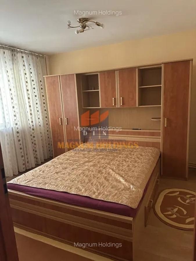 Apartament 3 camere, decomandat, Prundu - 7