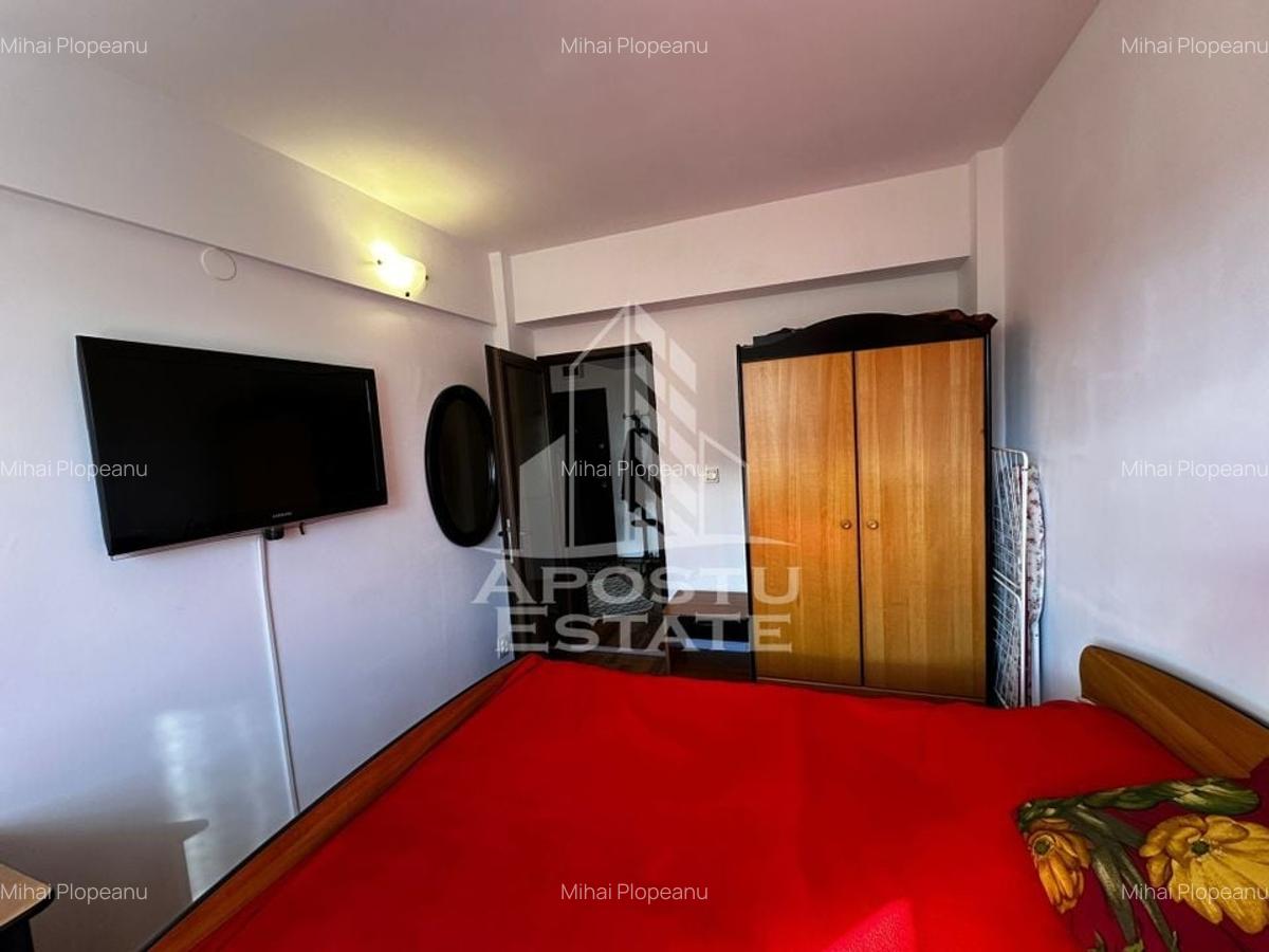 Apartament 2 camere, decomandat, centrala proprie,  zona UVT - 3