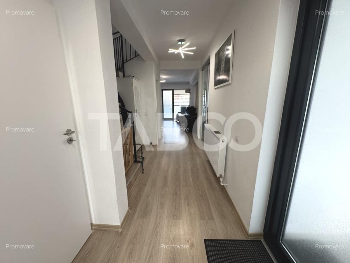 Casa superba de vanzare cu 5 camere 2 bai carport teren 297 mp Sibiu - 9