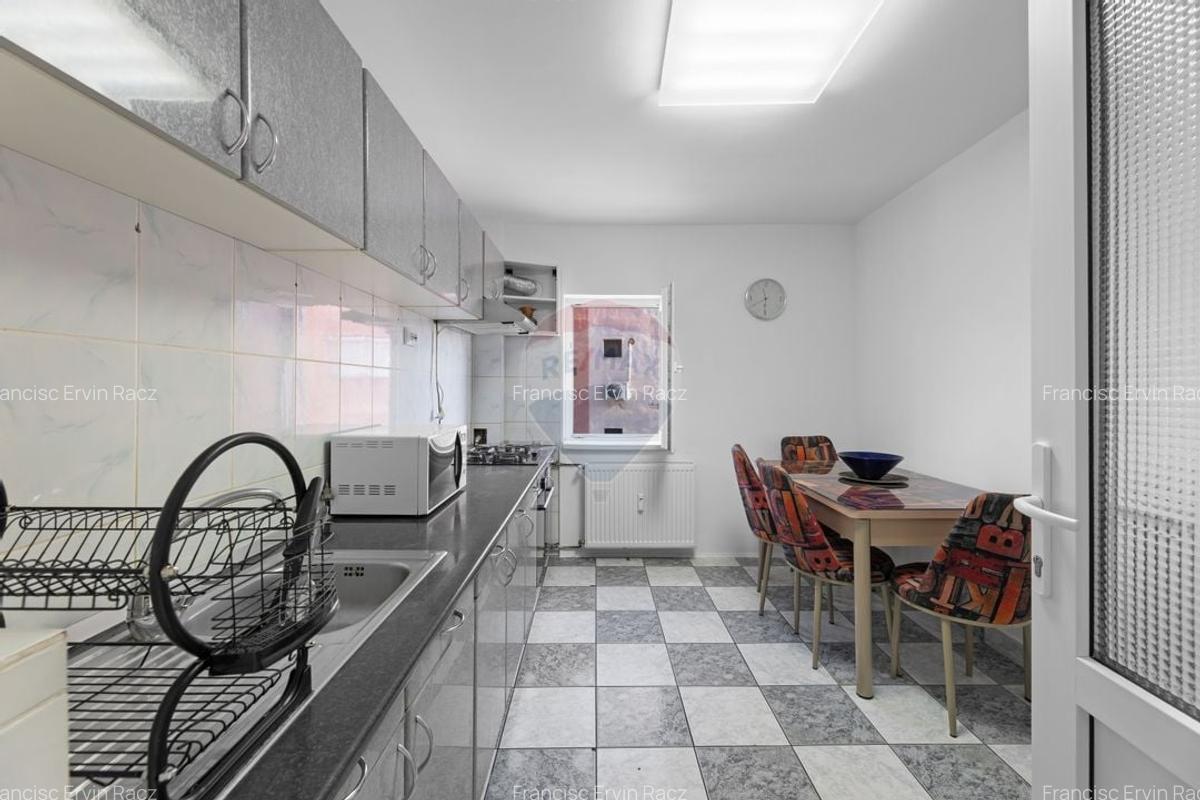 Apartament cu 3 camere de inchiriat in zona Micalaca - 5 Apartament cu 3 camere de inchiriat in zona Micalaca - 5