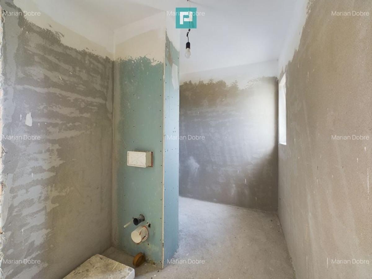 Apartament cu 3 camere decomandat în Torontalului - 9