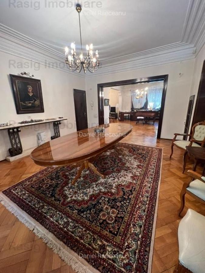 Vila interbelica exclusivista, zona ultracentrala - 19