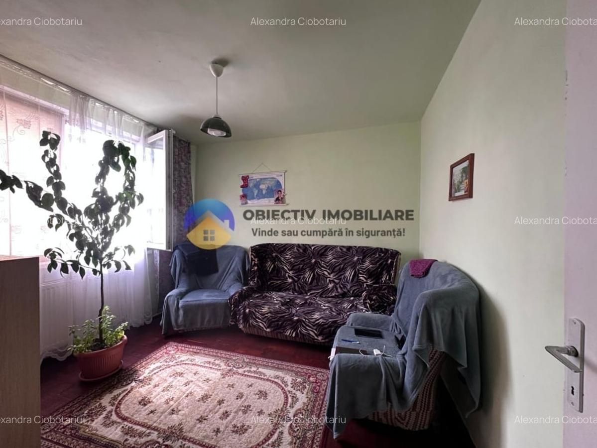 Apartament de vanzare - 2 camere, cartier Precista, etaj 4 - 18