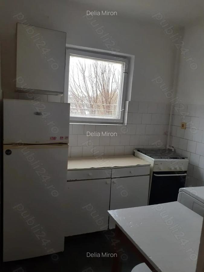 Inchiriez garsoniera - 4