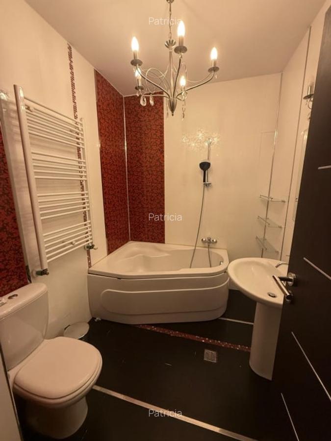 Apartament generos de 2 camere- de inchiriat- metrou 1 Mai - 8