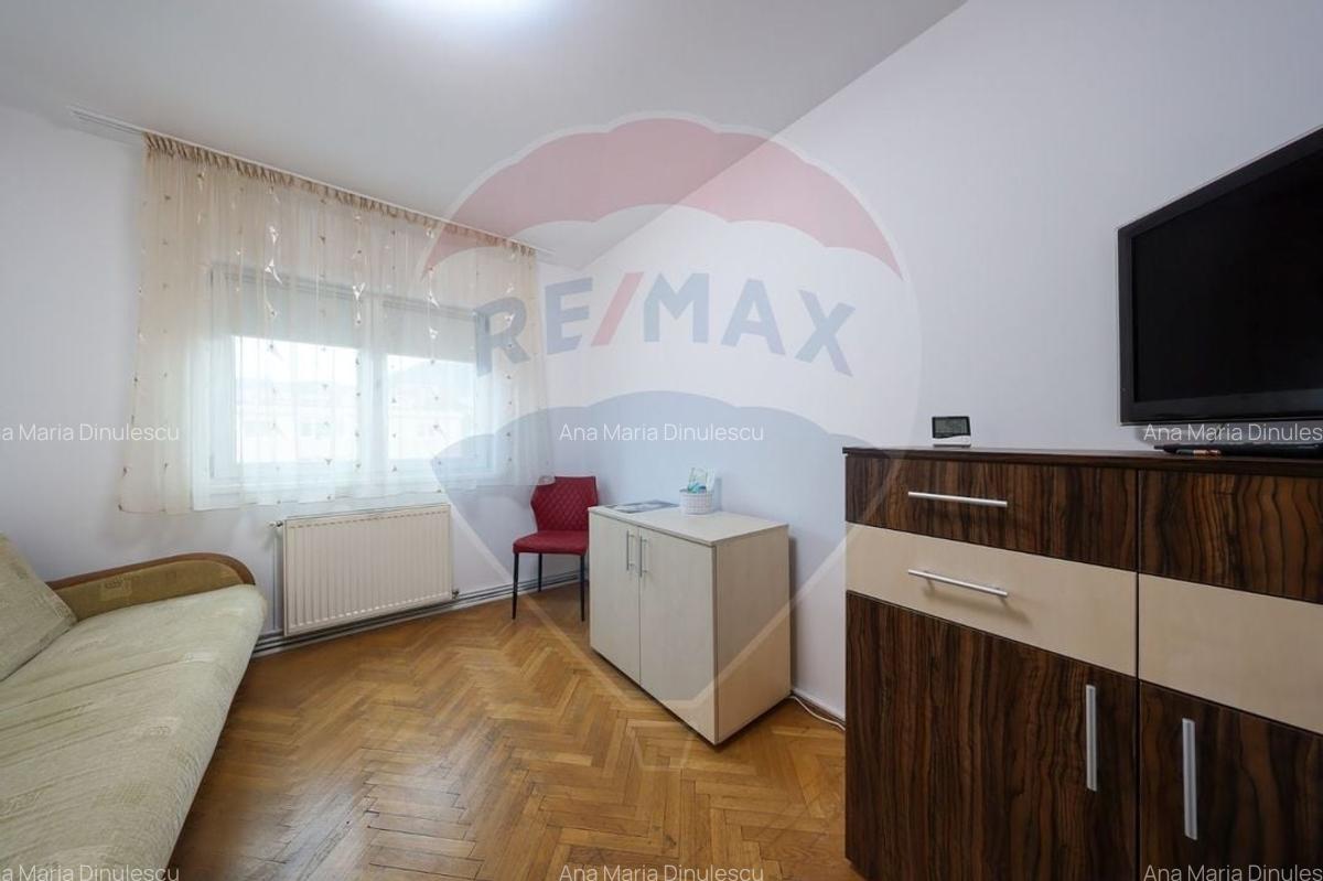 Apartament nou renovat, 3 camere, 2 bai, strada Paraului! - 18