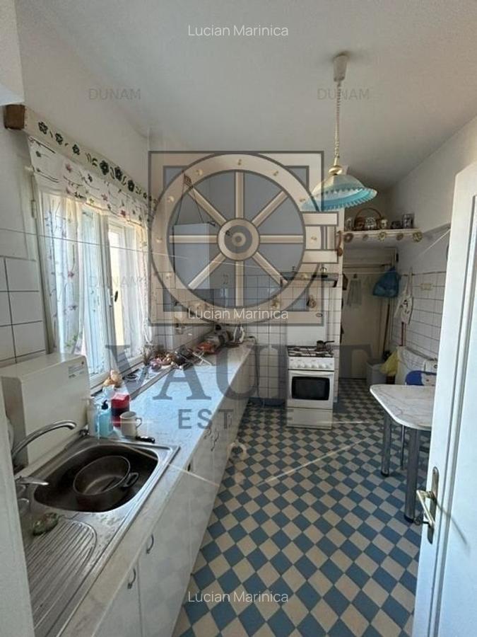 Apartament 3 Camere in Vila -Curte/Garaj  - Bulevardul Dacia - 10