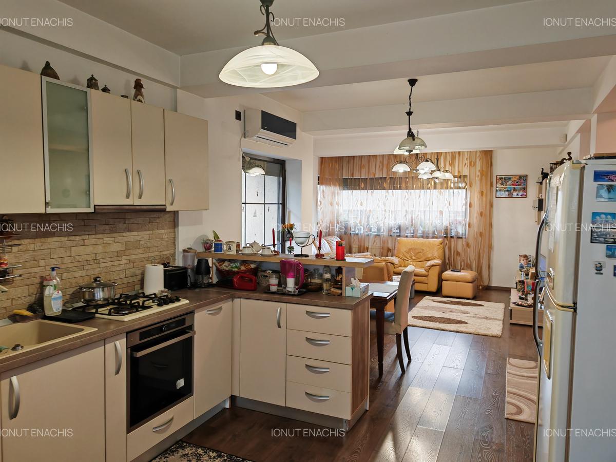 VANZARE CASA VILA TIP DUPLEX - 6