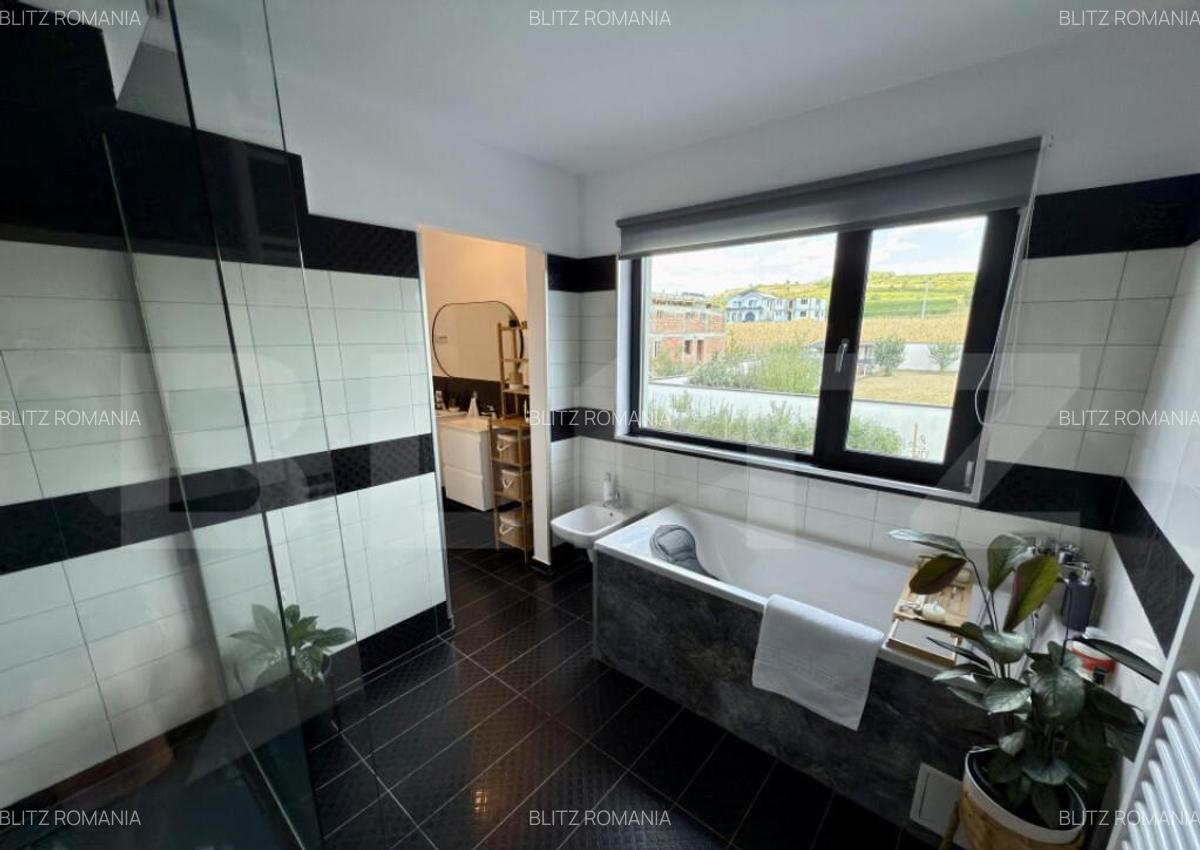 Casa Moderna, Bucov, Pe Deal - 17