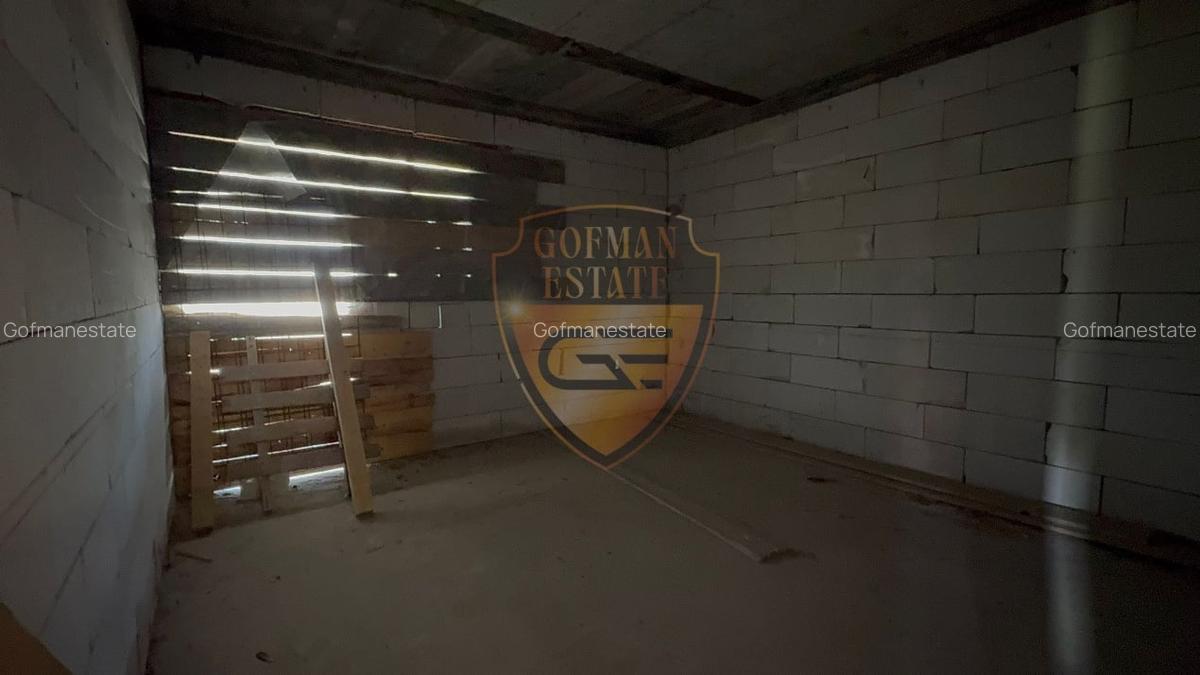 Casa 4 camere, P+M , Valul lui Traian, la gri teren 337 mp, garaj - 17