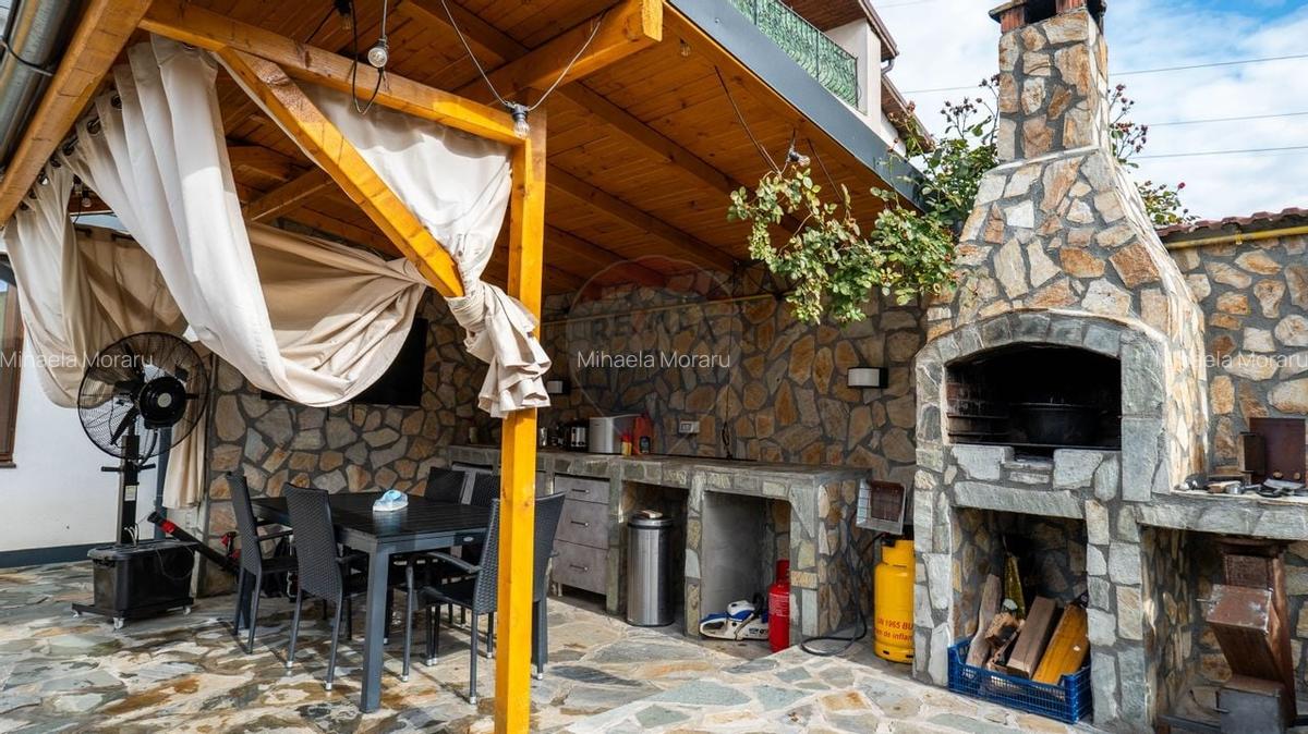 Vanzare - vila 4 camere de complet mobilata, str. Caisului - Dobroesti - 38