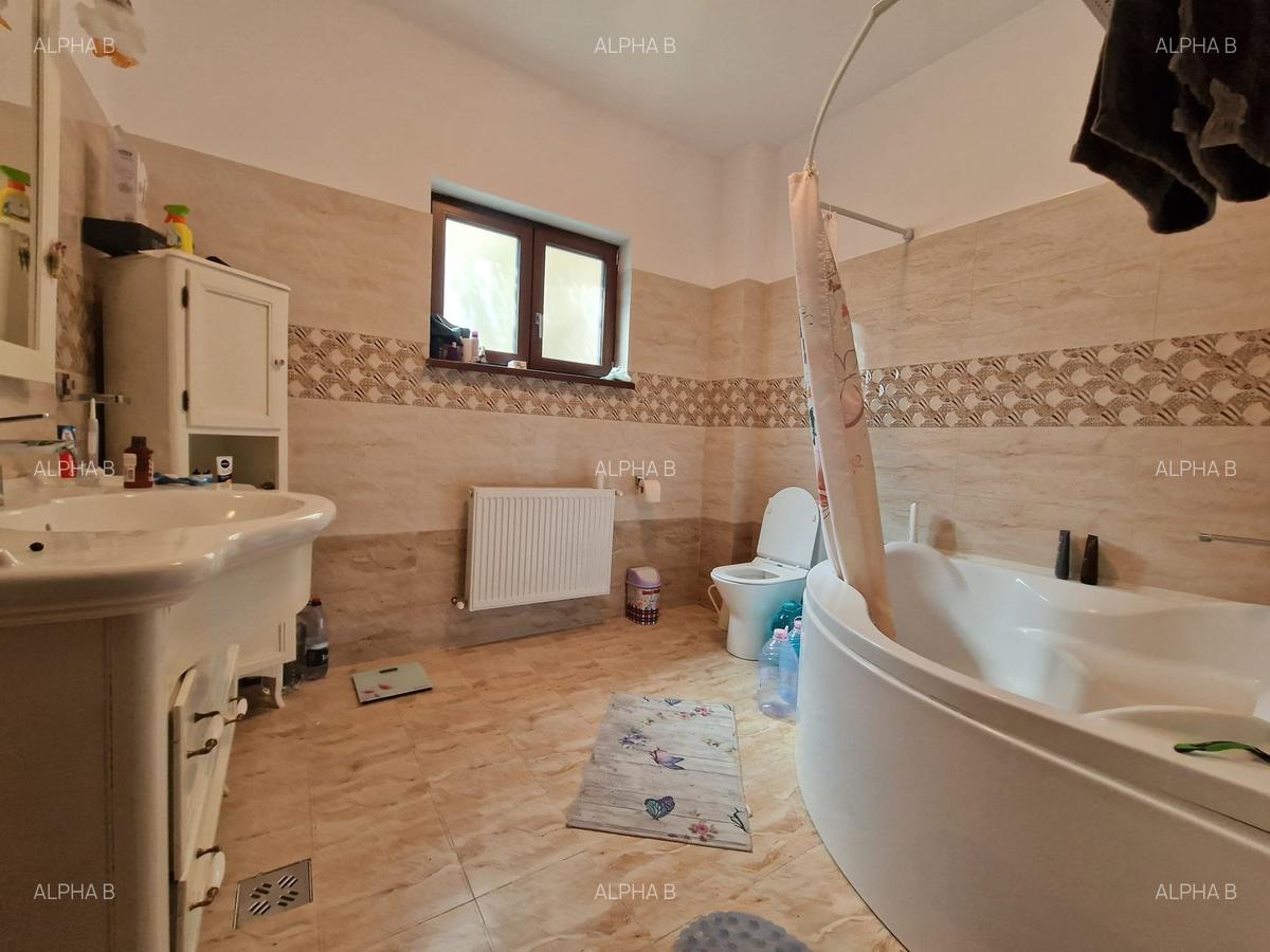 VILA 5 CAMERE - CENTRAL - 10