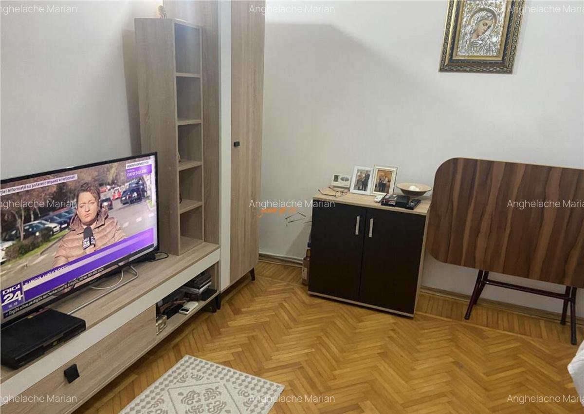 Apartament 3 camere , zona cartier Sud ,et 2/4 , decomandat - 18