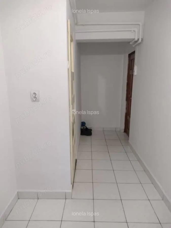 Apartament 3 camere Topora?i, Str. Farca?anca nr. 18 | Proprietar direct - 8