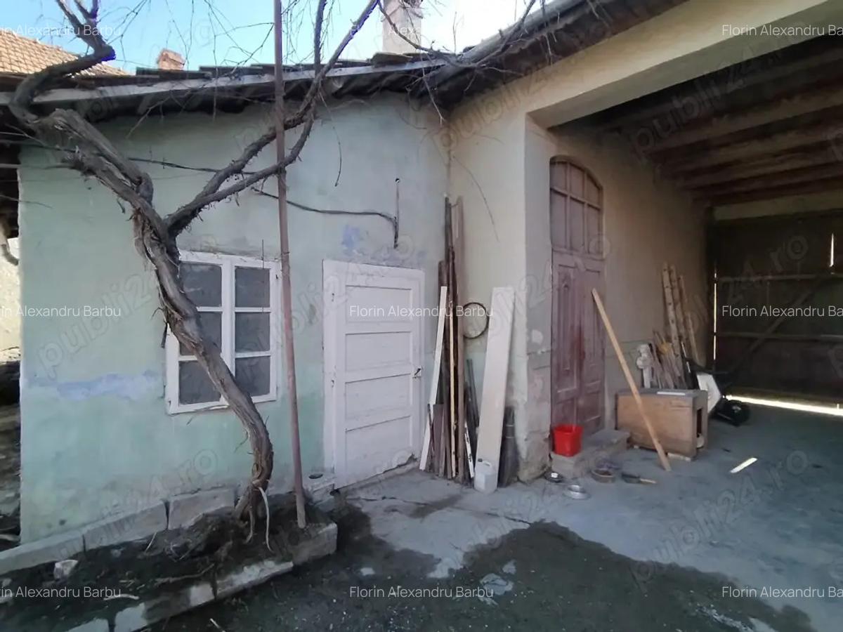 Casa tradi?ionala cu 2 corpuri, grajd, ?ura ?i 1200 mp teren Lisa, Bra?ov ideal turism rural - 4