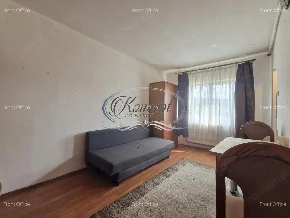 Garsoniera luminoasa cu bucatarie separata, centrala proprie in Dambul Rotund - 1