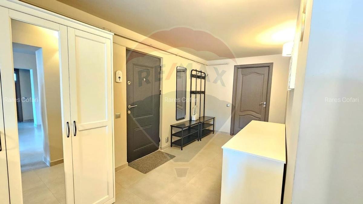 Inchiriez apartament modern cu 4 camere in zona Parcul Central - 16